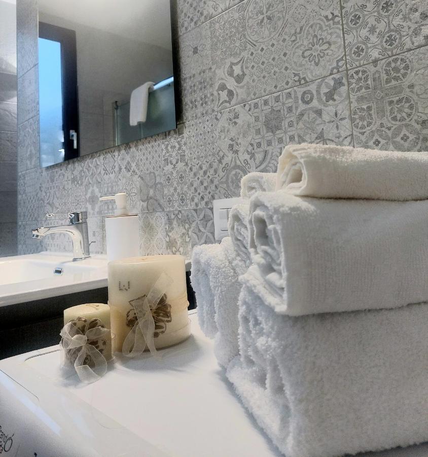 Casa Junno Apartment Monte SantʼAngelo Екстериор снимка