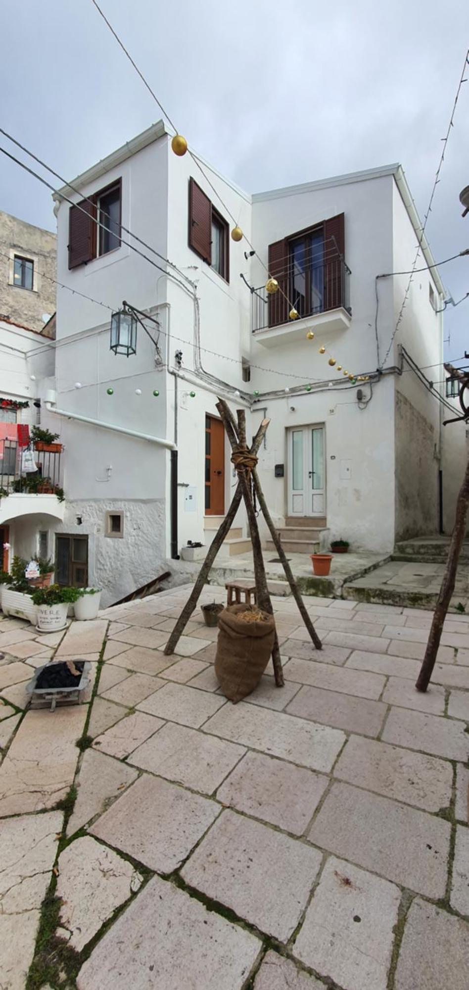 Casa Junno Apartment Monte SantʼAngelo Екстериор снимка